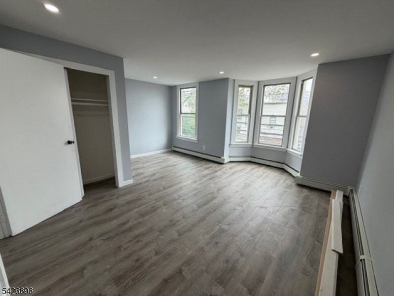 86 Stone St - Photo 2 of 9