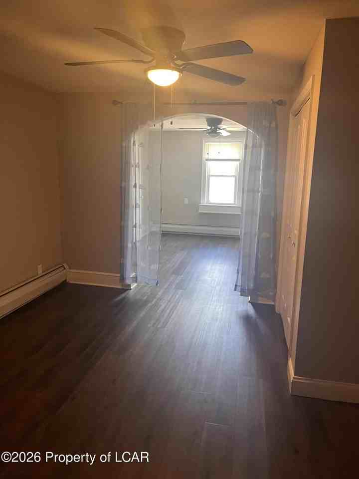 102 Maffett St - Photo 7 of 9