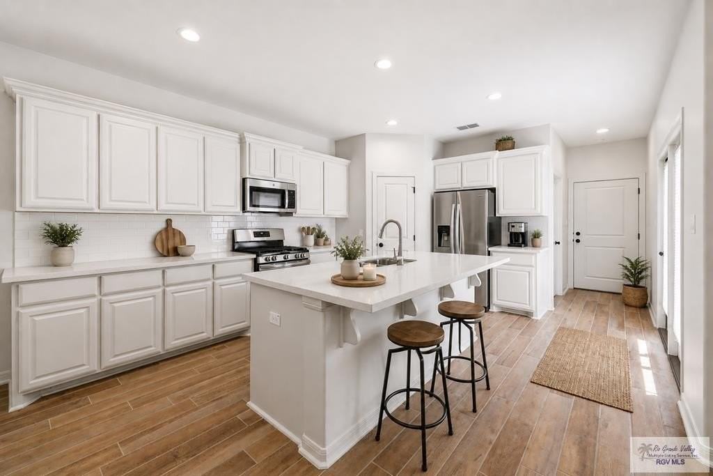 3702 Paso Dr - Photo 4 of 22