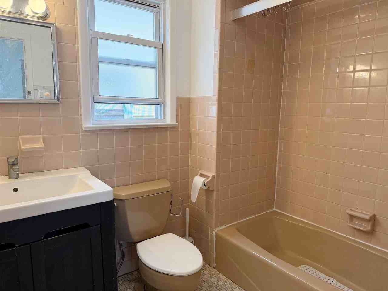 269 Avenue B #2 - Photo 5 of 6
