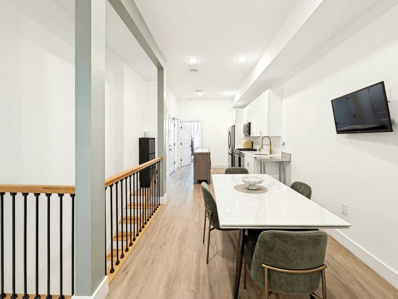 234 Webster Ave #1L - Photo 3 of 25