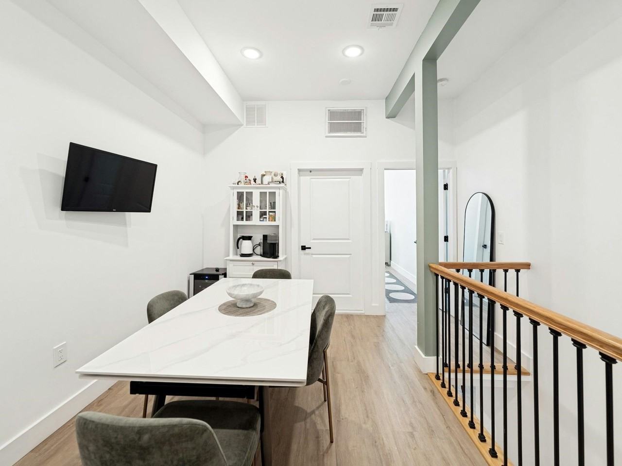 234 Webster Ave #1L - Photo 4 of 25