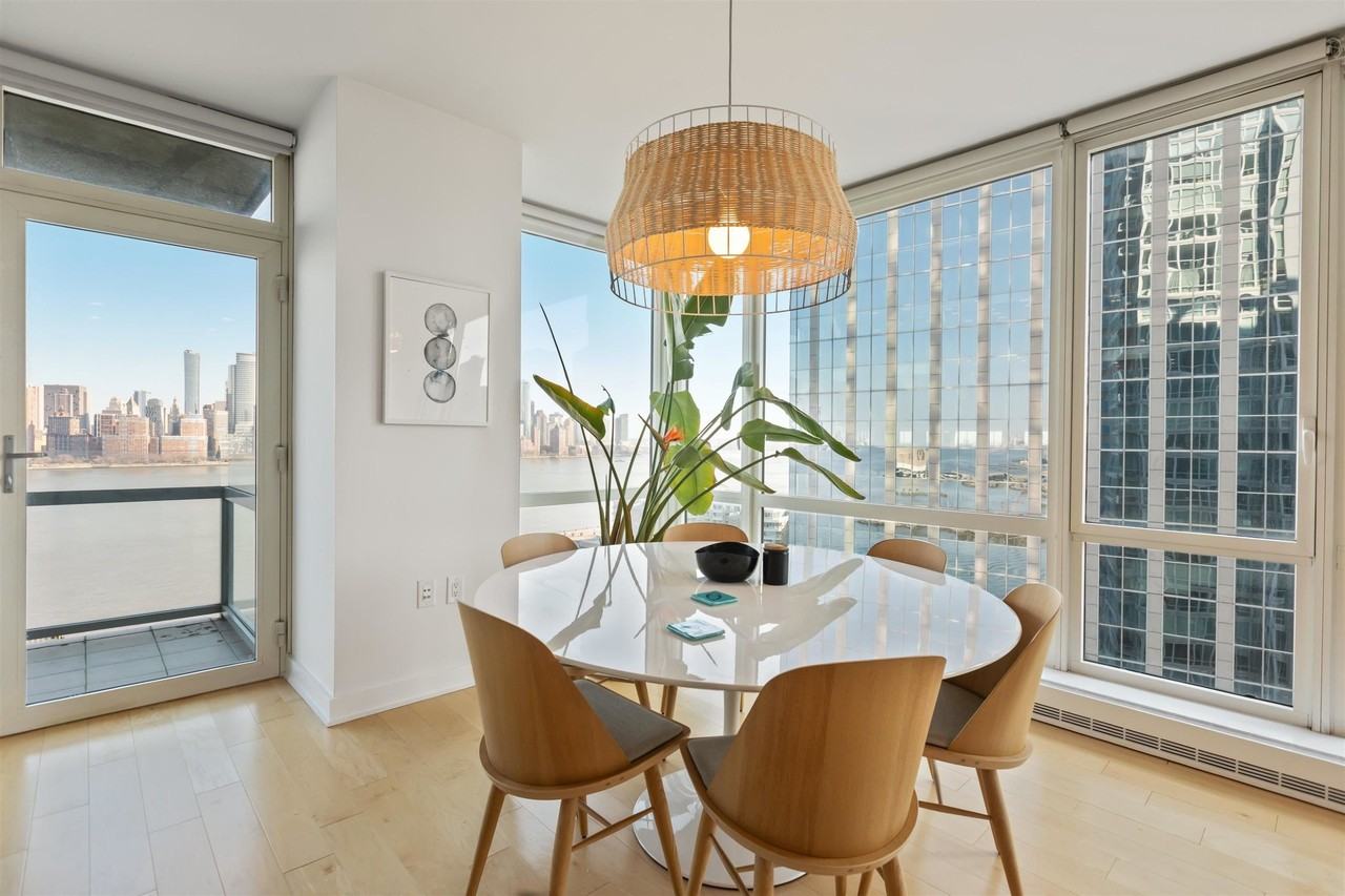 2nd St #1705 - Photo 4 of 25
