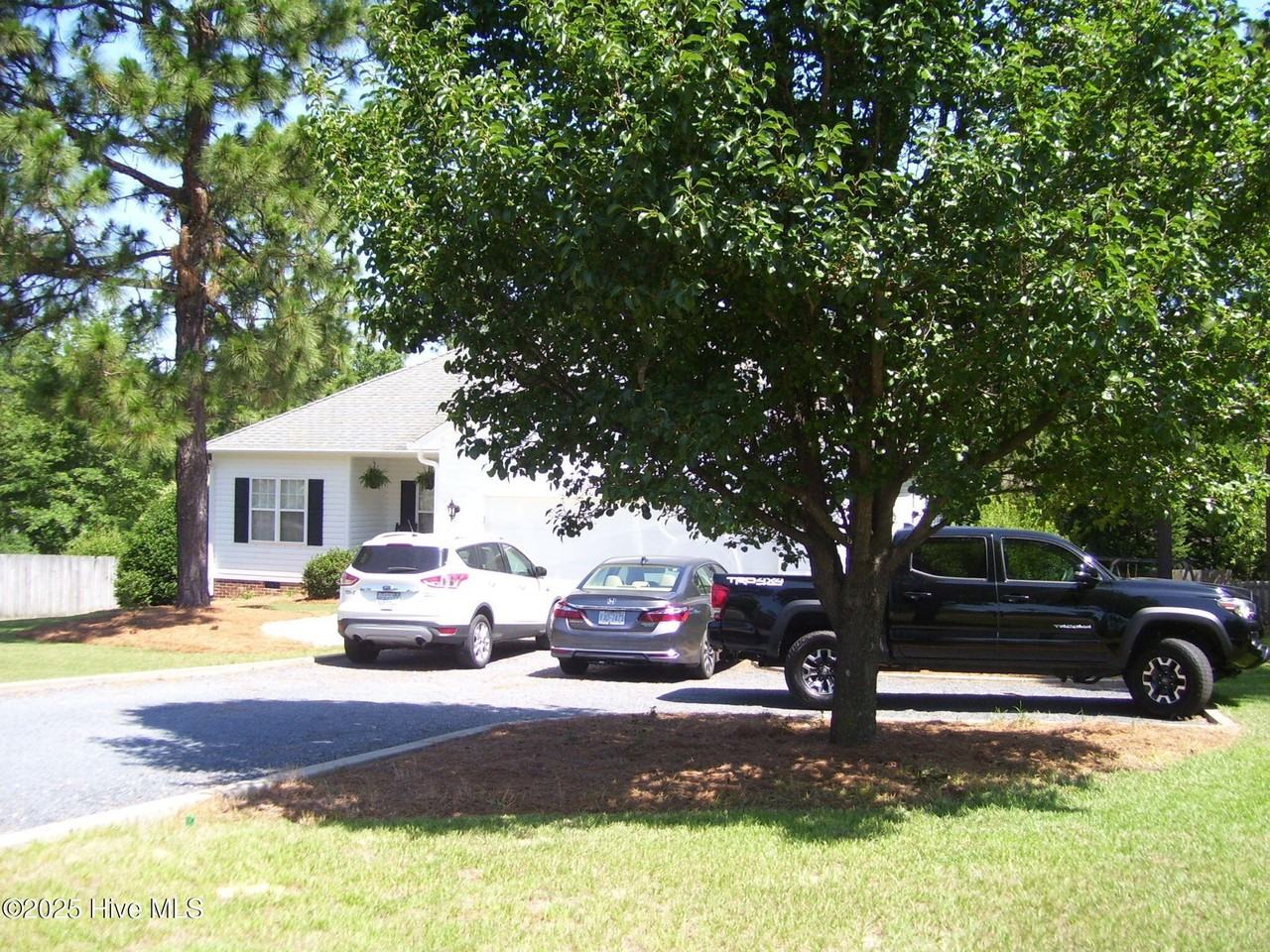 183 Bellhaven Dr - Photo 3 of 39