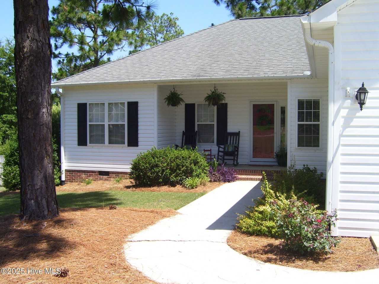 183 Bellhaven Dr - Photo 4 of 39