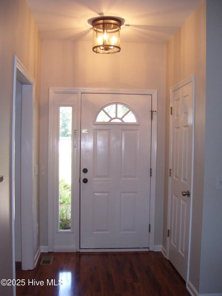 183 Bellhaven Dr - Photo 6 of 39