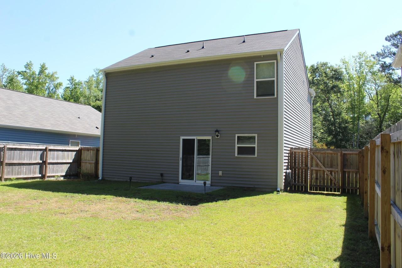 1300 Hidden Creek Dr Ne - Photo 2 of 31