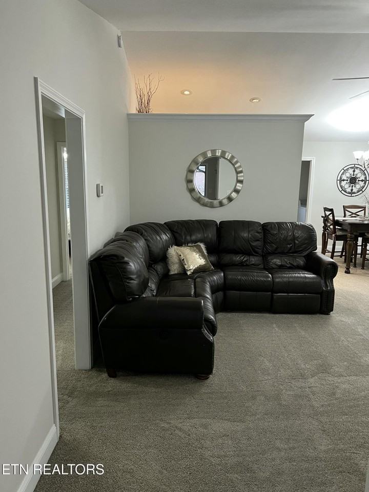 1007 Huntington Pl - Photo 6 of 6
