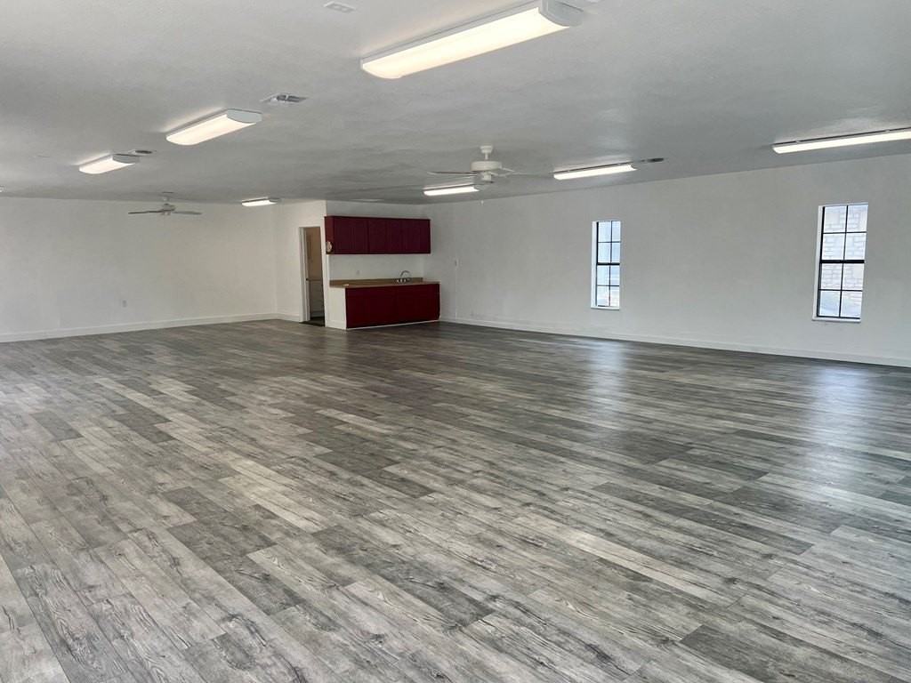 1523 Water St - Photo 3 of 5