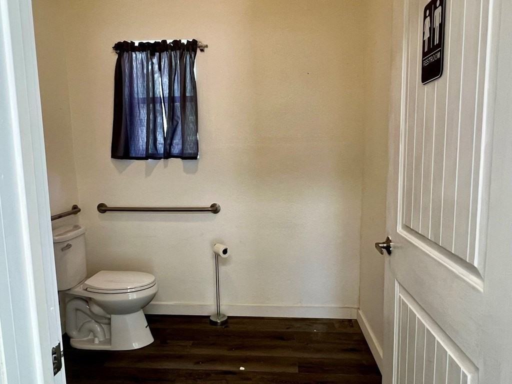 1523 Water St - Photo 4 of 5