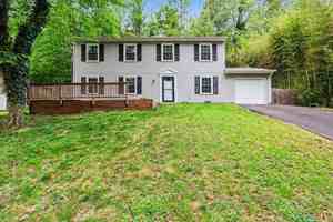 featured image of 11 Willow Branch Pl