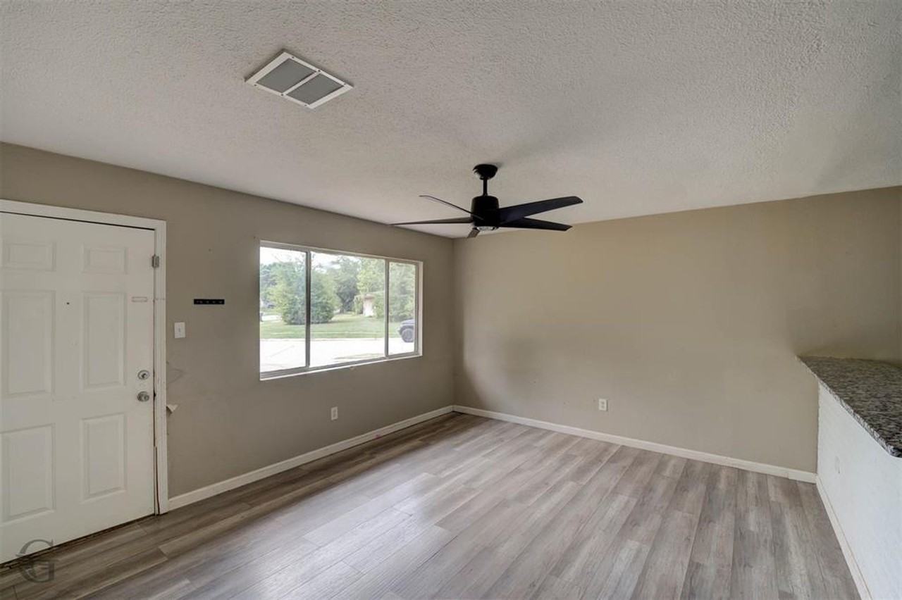 2804 Hood Dr - Photo 4 of 10