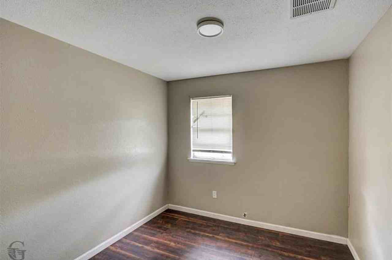 2804 Hood Dr - Photo 7 of 10