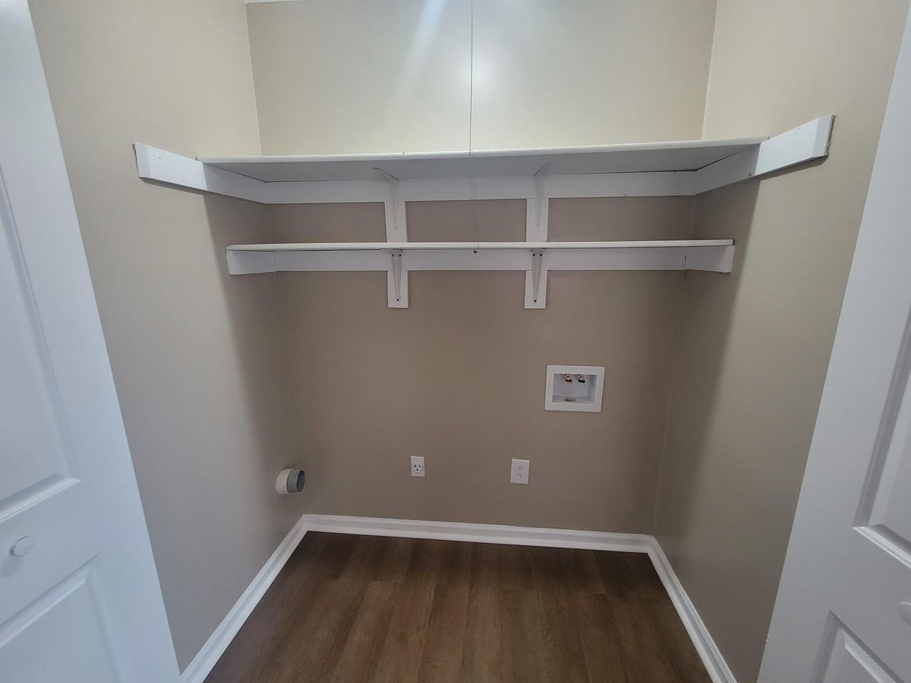 3441 Royal Wood Rd #A - Photo 3 of 9