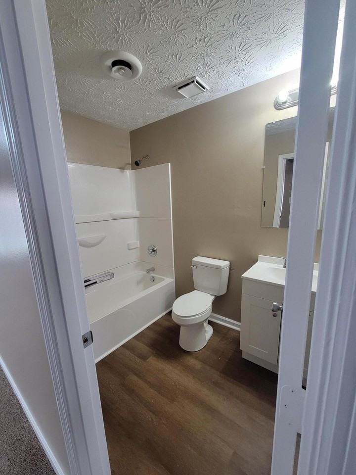 3441 Royal Wood Rd #A - Photo 5 of 9