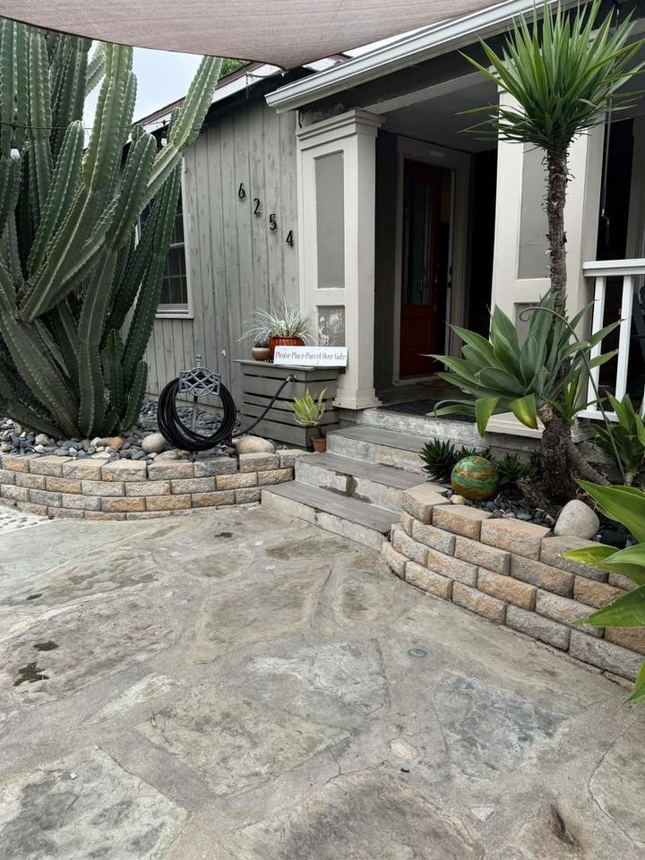 6254 Agnes Ave - Photo 2 of 22