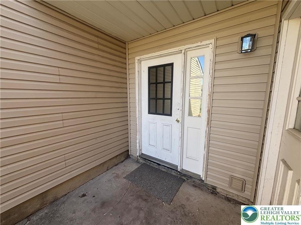 5 Stonewood Pl - Photo 2 of 22