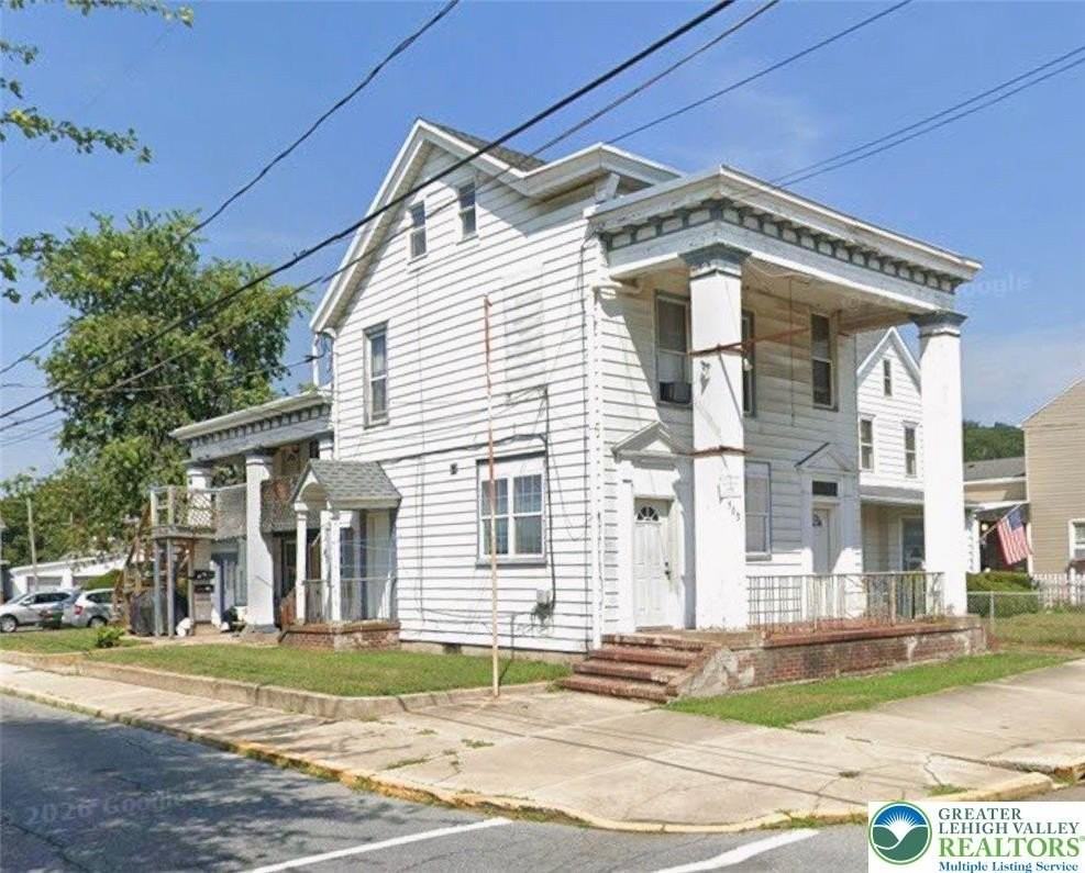 503 Dock St #B - Photo 2 of 12