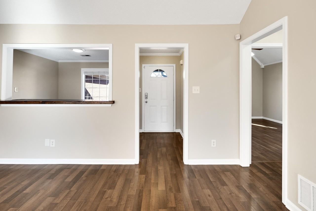 7775 Shadow Elm Ln - Photo 4 of 36
