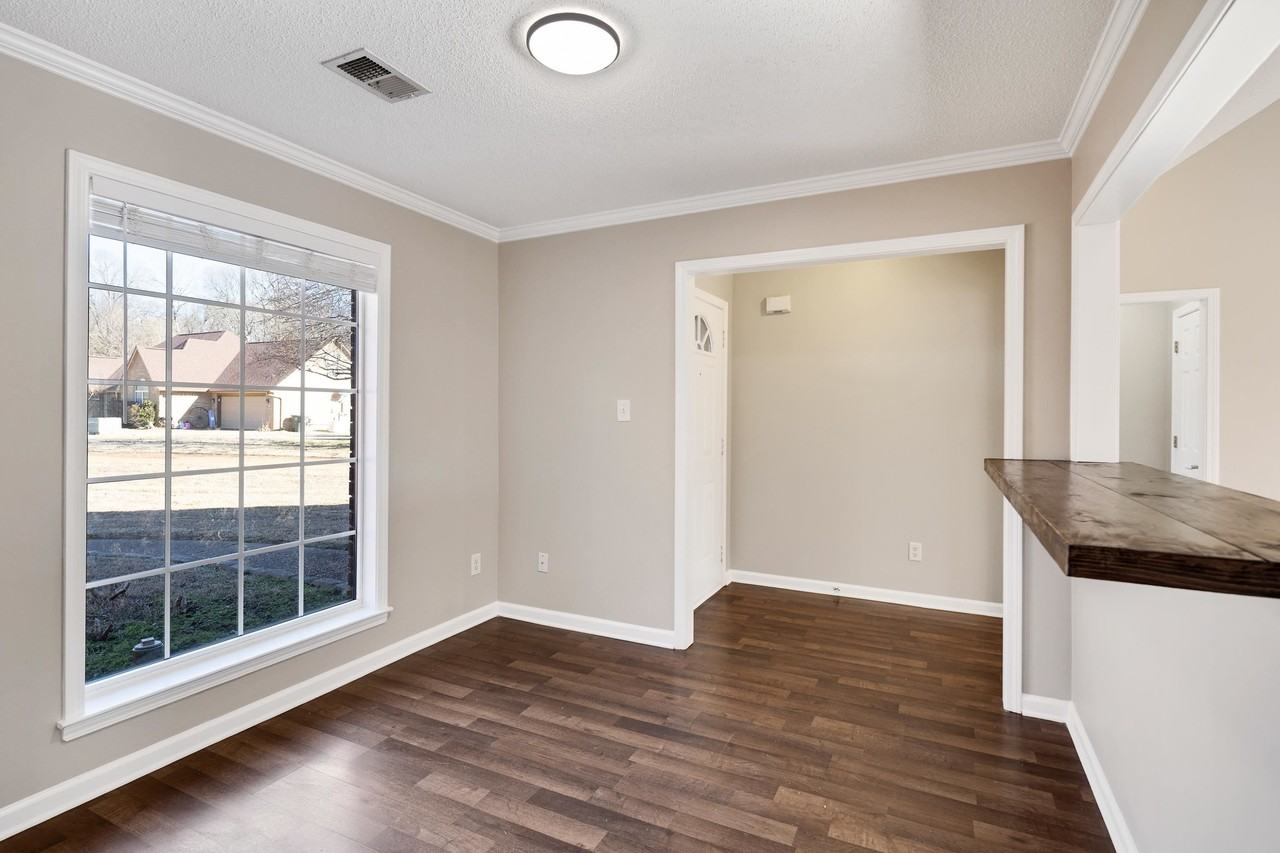 7775 Shadow Elm Ln - Photo 7 of 36