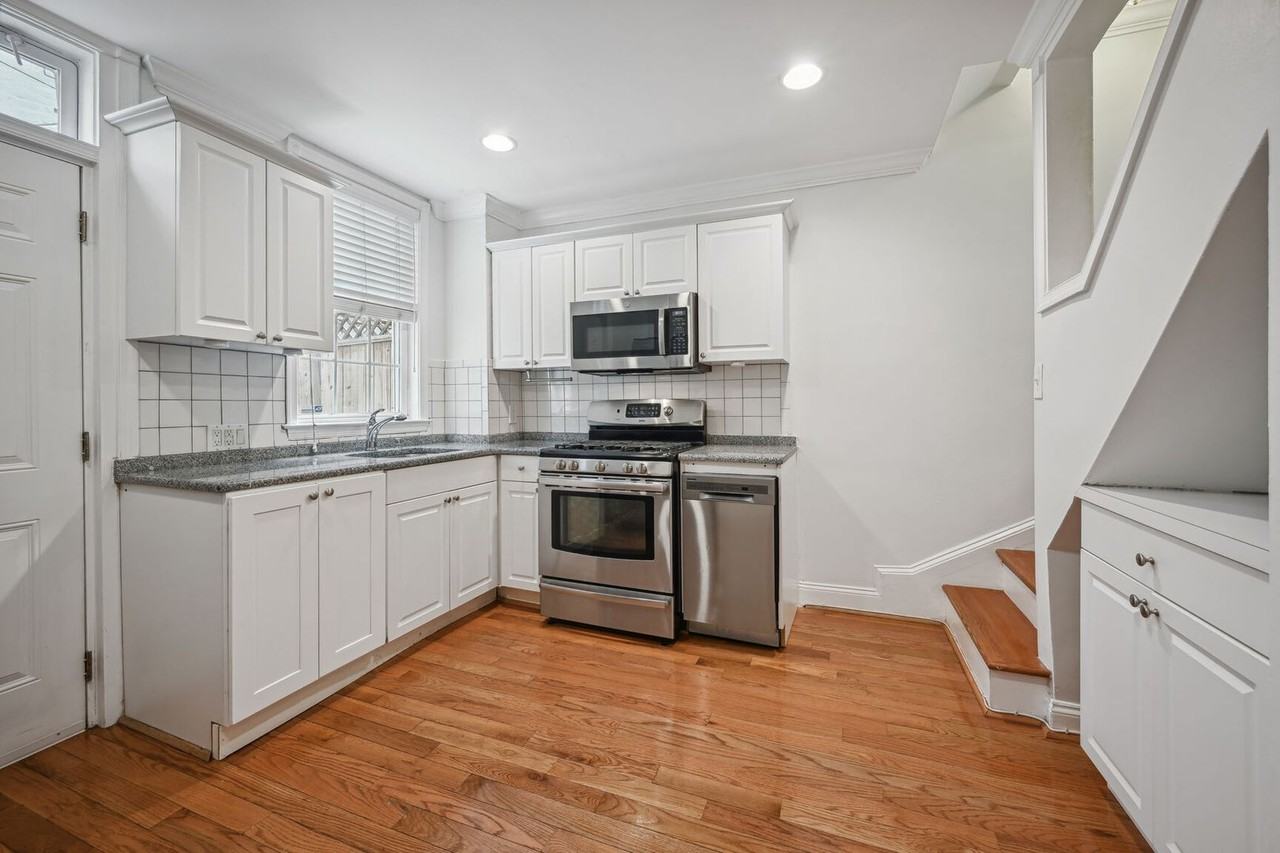 807 25th St Nw ##Nw - Photo 7 of 15