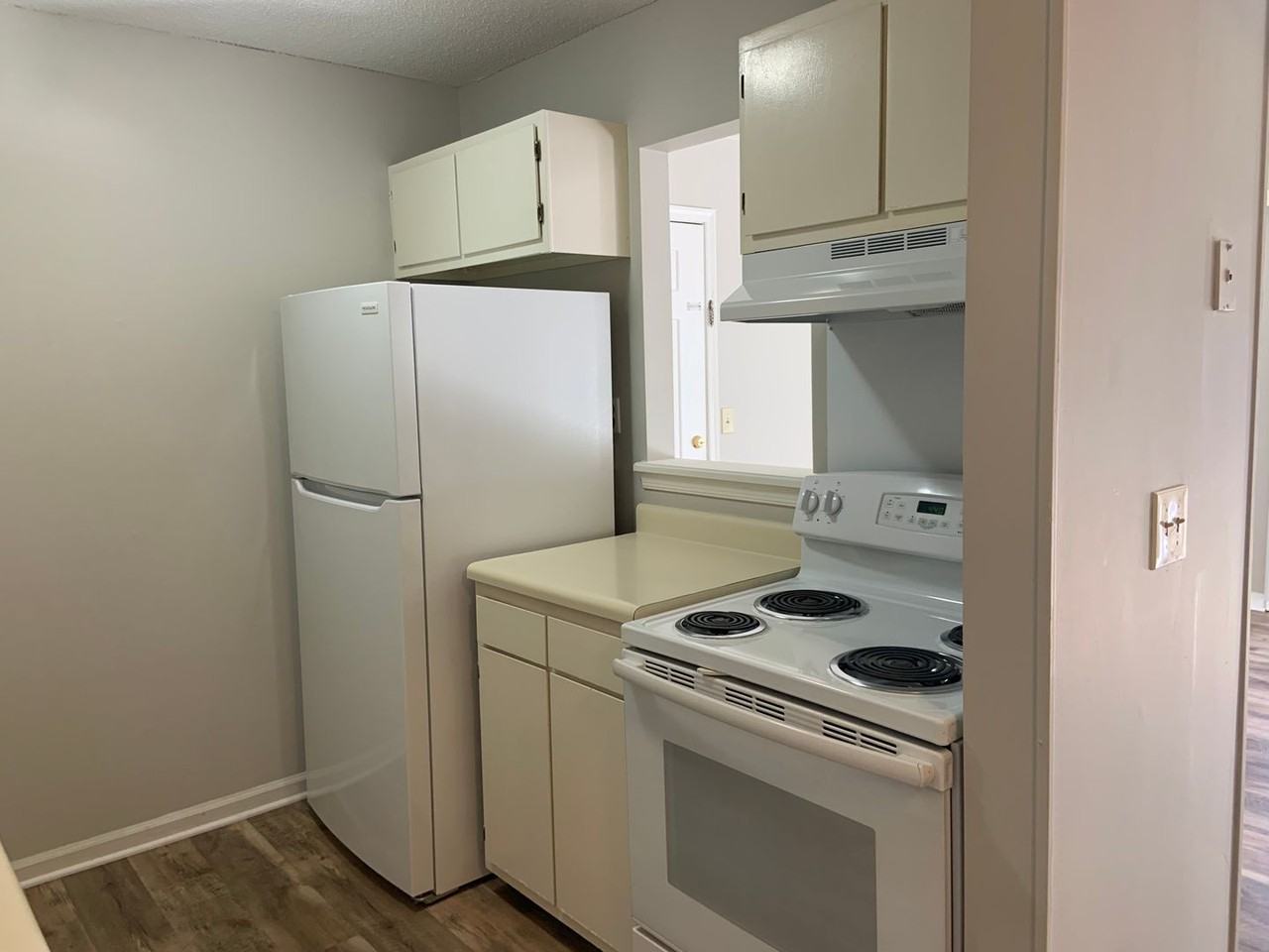 5655 Hornaday Rd - Photo 3 of 9