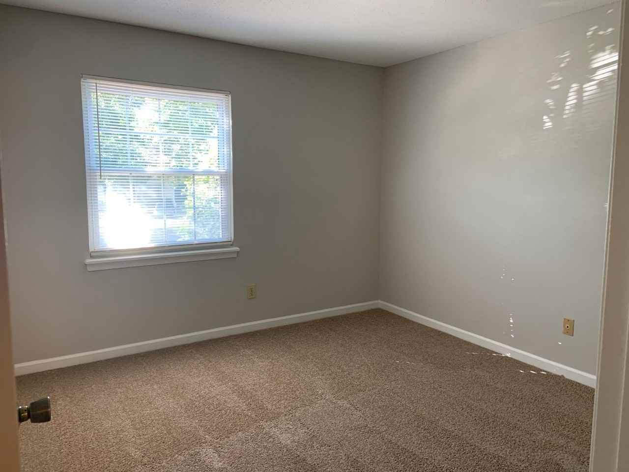 5655 Hornaday Rd - Photo 7 of 9