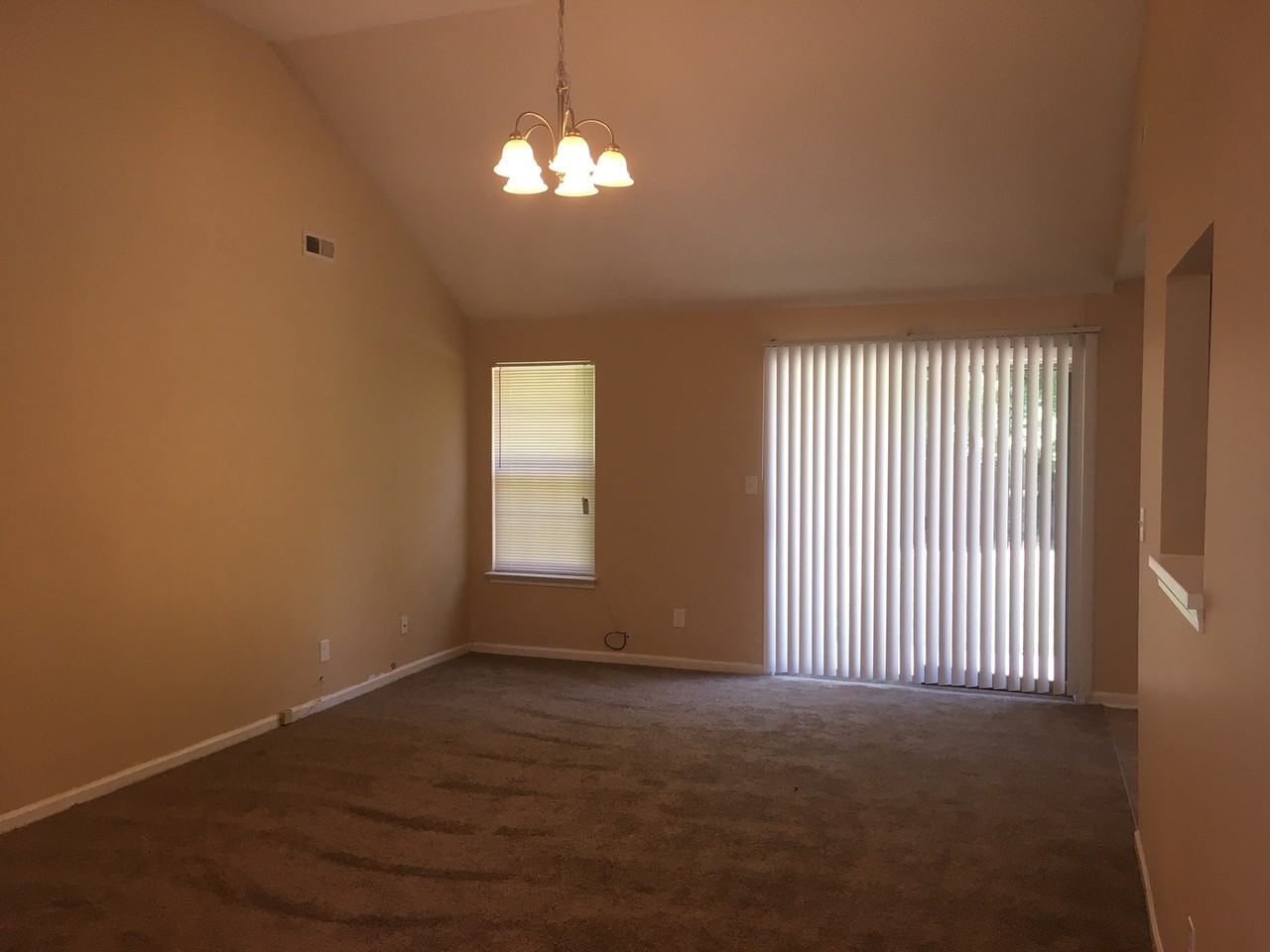 2731 Daffodil Dr - Photo 5 of 10