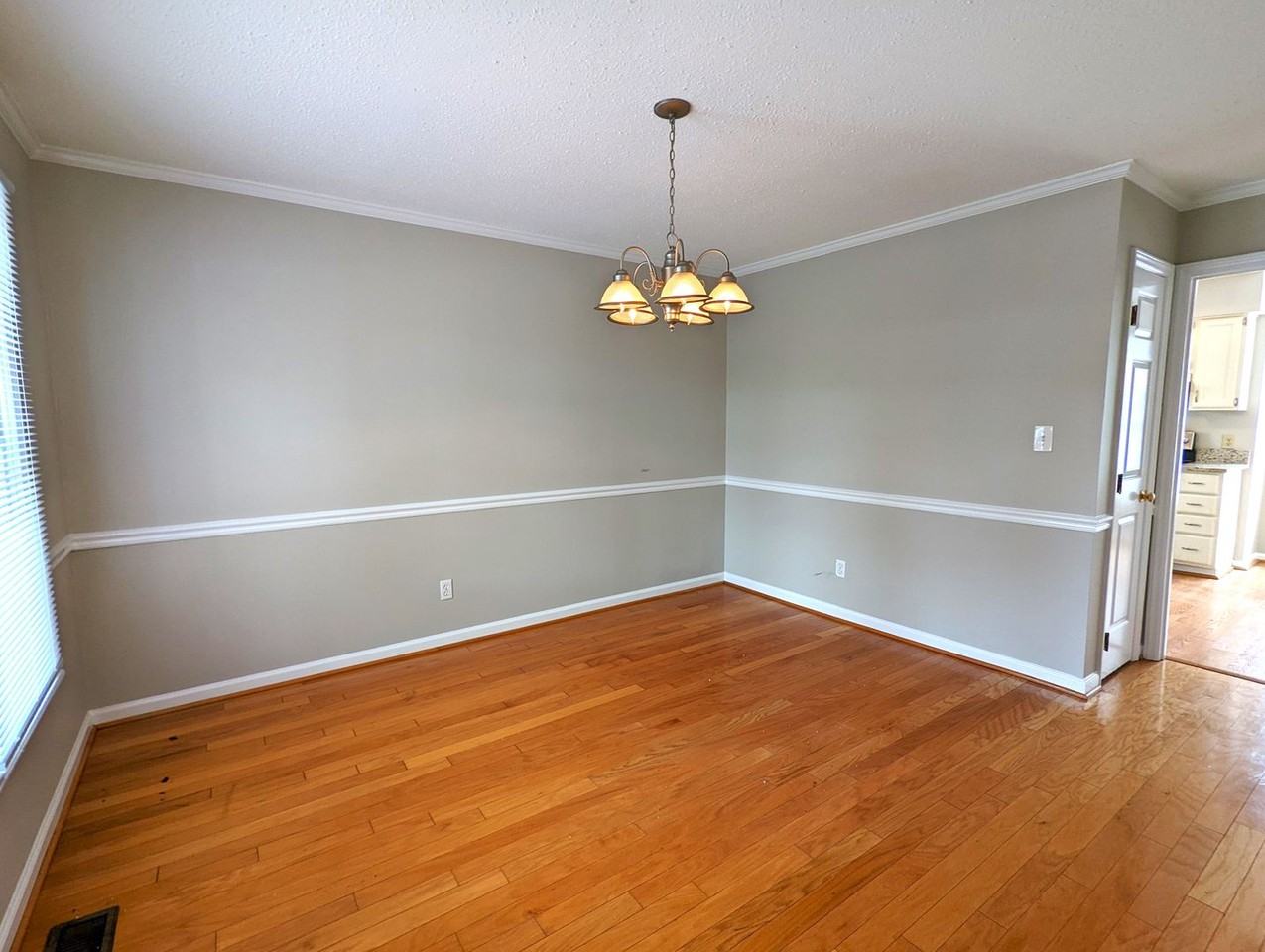 4940 Harbour Towne Dr - Photo 6 of 12