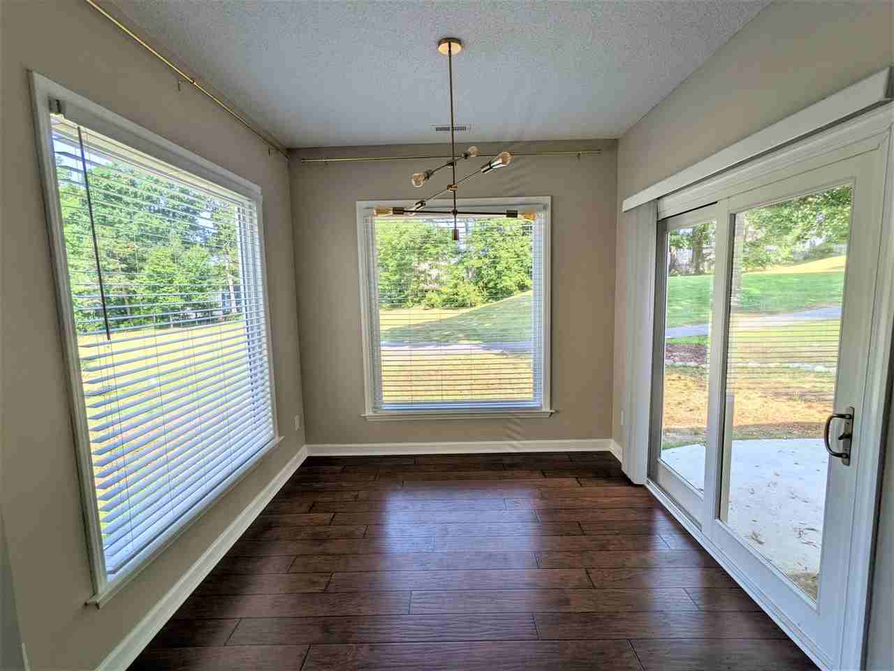 1949 Shadow Glen Dr - Photo 7 of 18