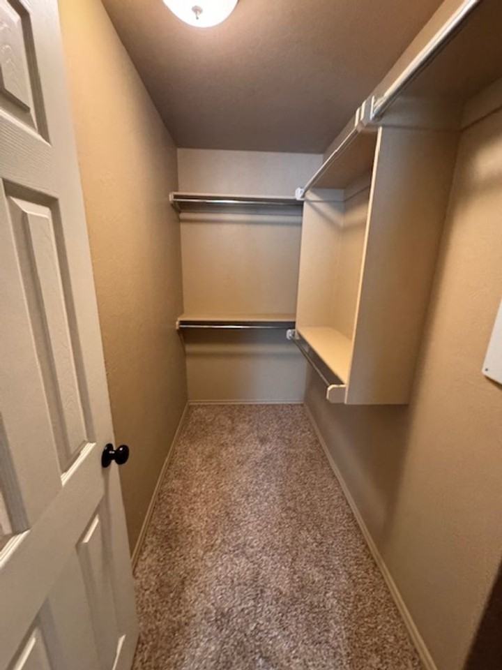 2716 Valley View Dr - Photo 7 of 15