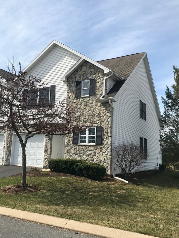 100 Jules Dr - Photo 2 of 26