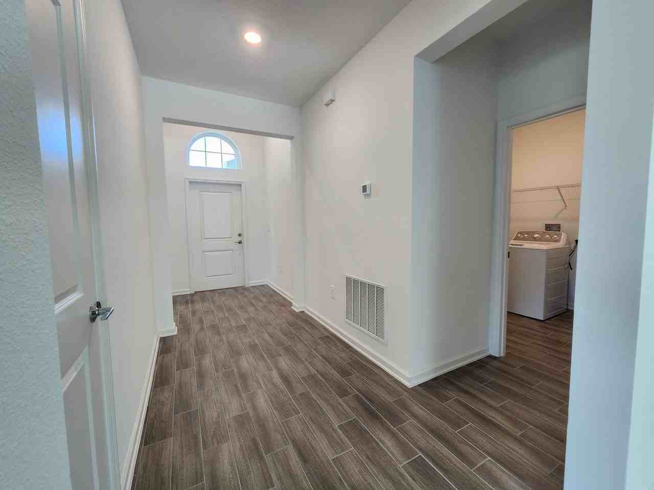 6278 Lakepine St - Photo 2 of 24