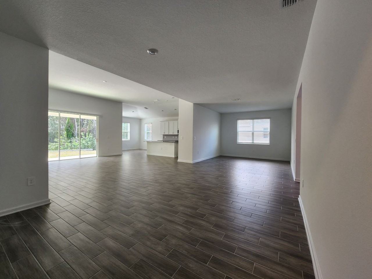 6278 Lakepine St - Photo 5 of 24