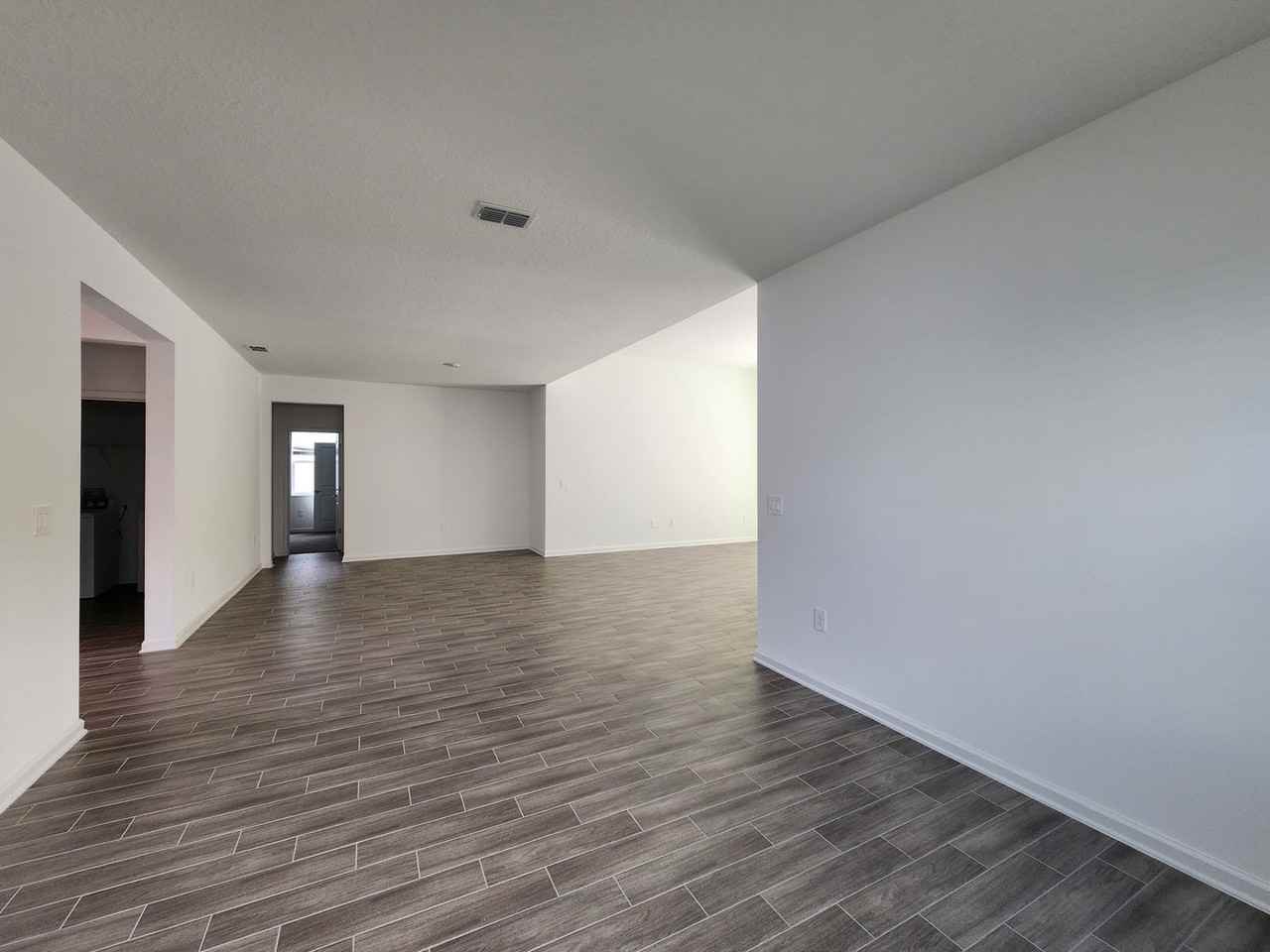 6278 Lakepine St - Photo 7 of 24