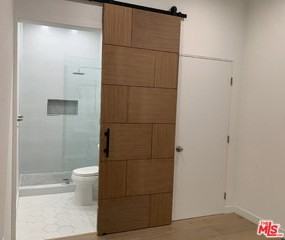 11341 Pearl St - Photo 3 of 8