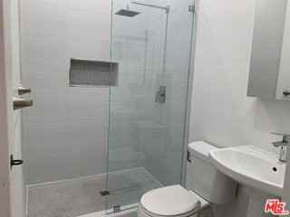 11341 Pearl St - Photo 4 of 8