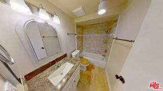 4754 La Villa Marina #C - Photo 5 of 8