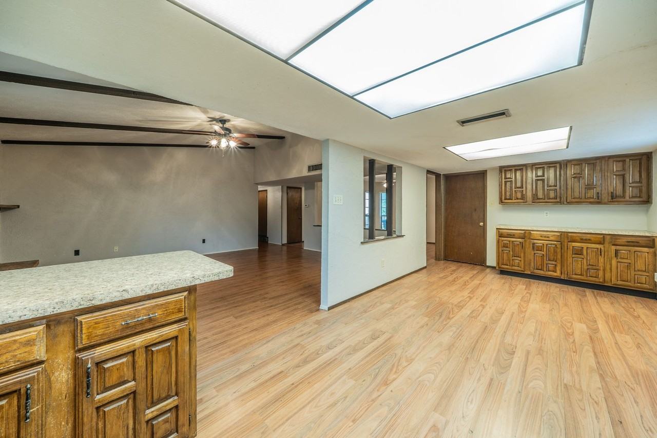 4017 Dogwood Ln - Photo 7 of 25