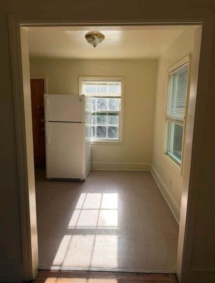1901 Ashley Rd - Photo 3 of 5