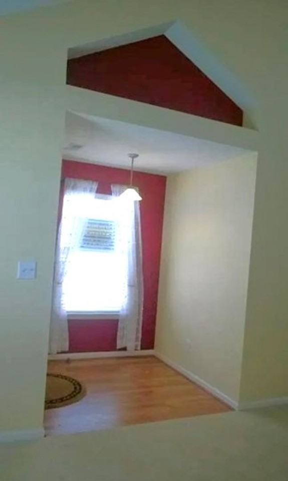 1904 Westgate Cir - Photo 3 of 15