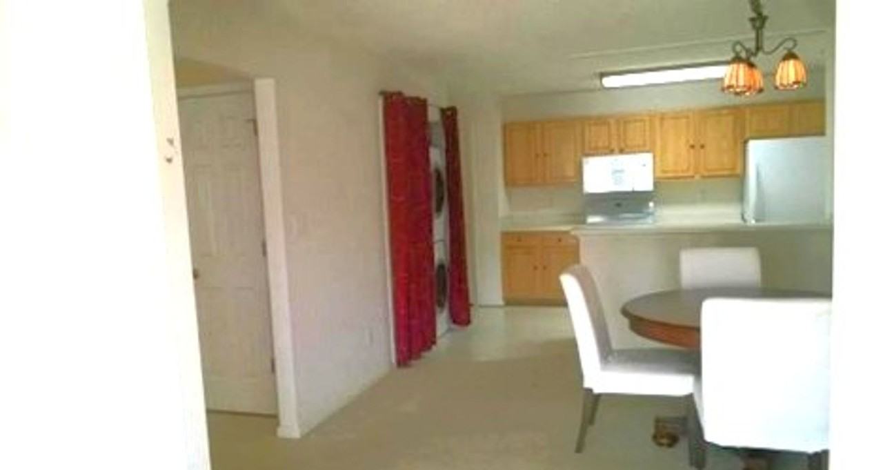 1904 Westgate Cir - Photo 6 of 15