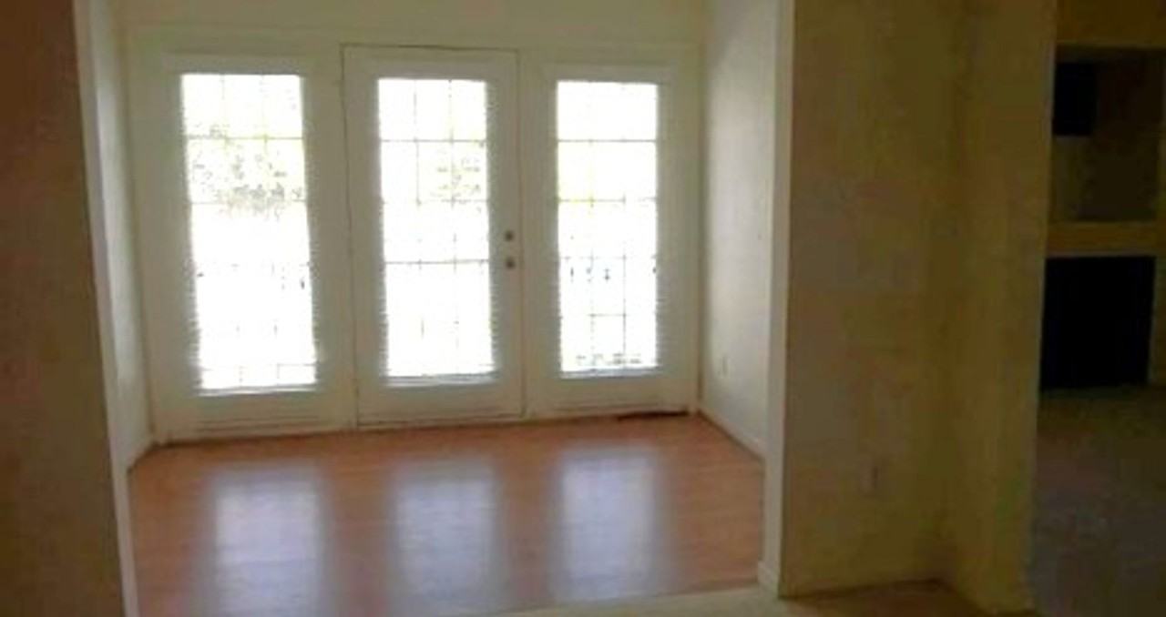 1904 Westgate Cir - Photo 7 of 15