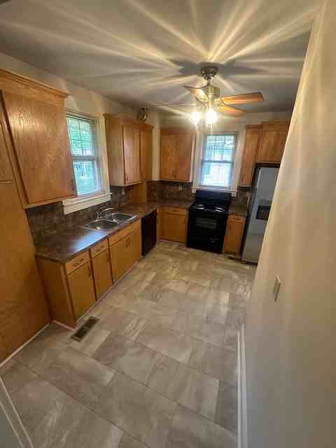 312 College Ave #1 - Photo 6 of 21