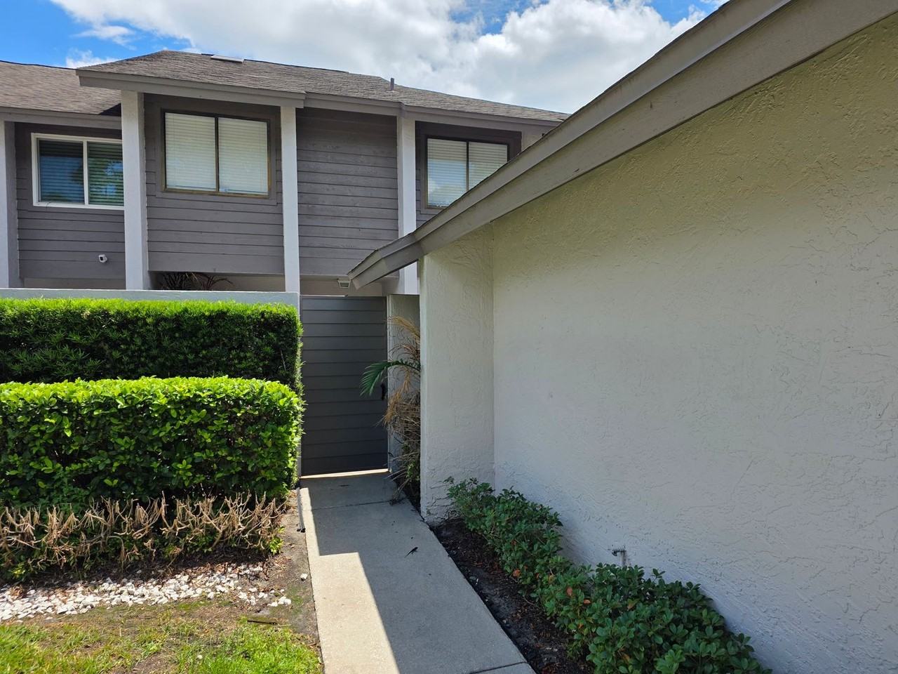 162 Olive Tree Cir - Photo 2 of 47