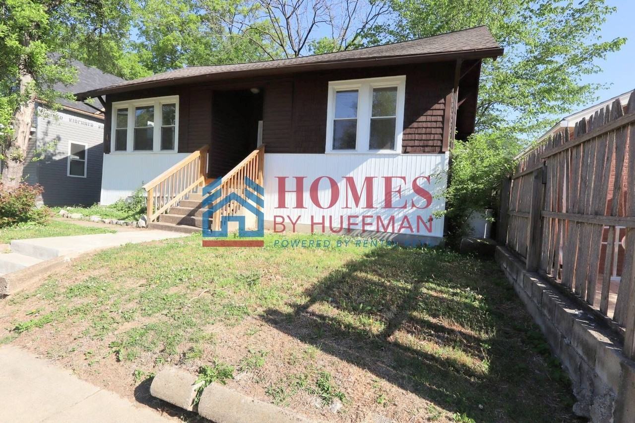 638 Jackson Ave - Photo 2 of 19