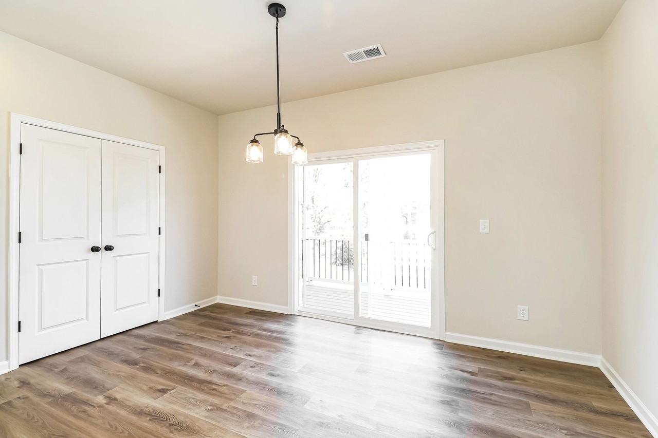 4961 Fitzgerald Ave - Photo 5 of 15