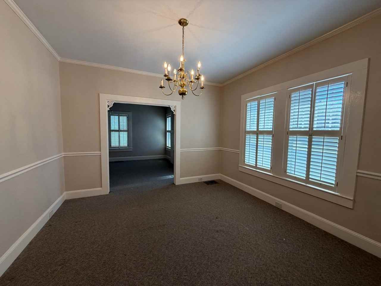 1541 Ebenezer Rd - Photo 6 of 20