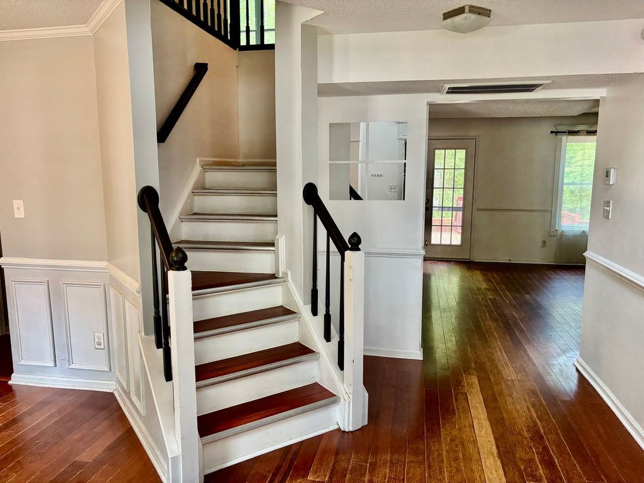 4512 Misty Ct - Photo 5 of 33