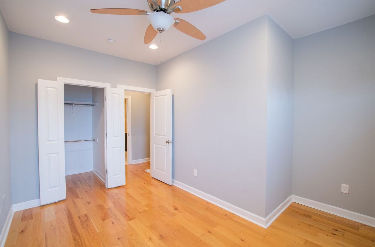2033 Manton St - Photo 6 of 28